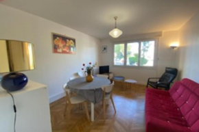 Bright 70m Cosy Near The Beach